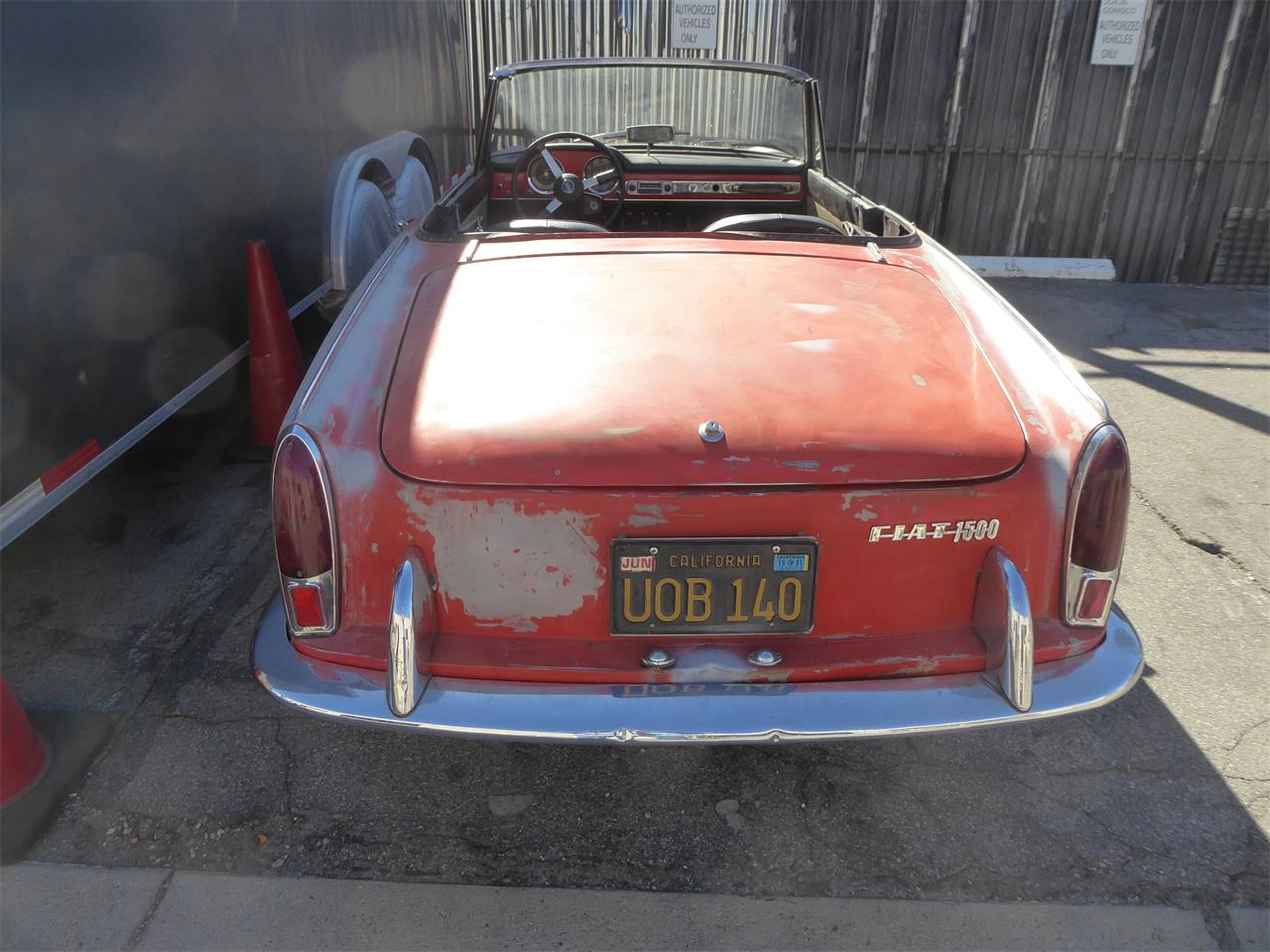 Fiat-1500-1967-RED-BLACK-6