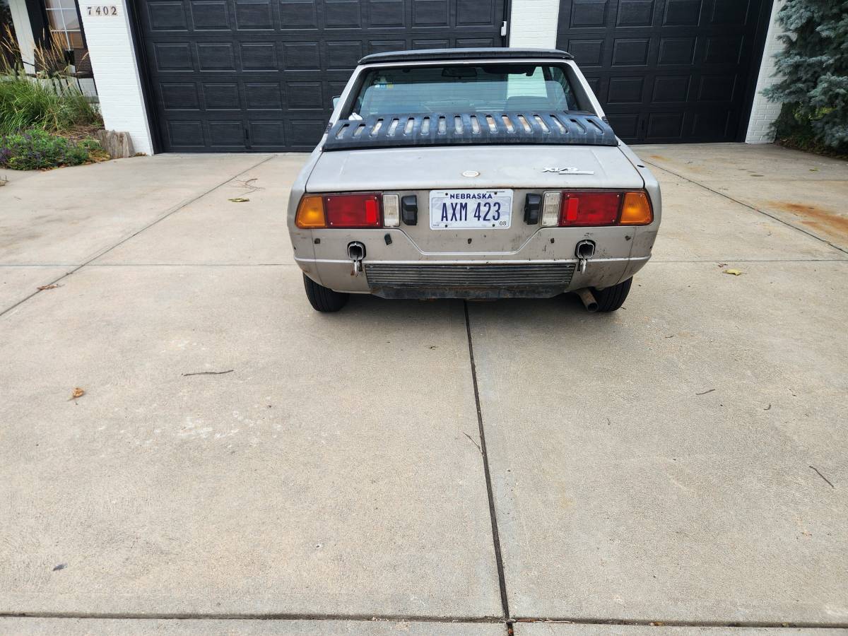 Fiat-1981-grey-2