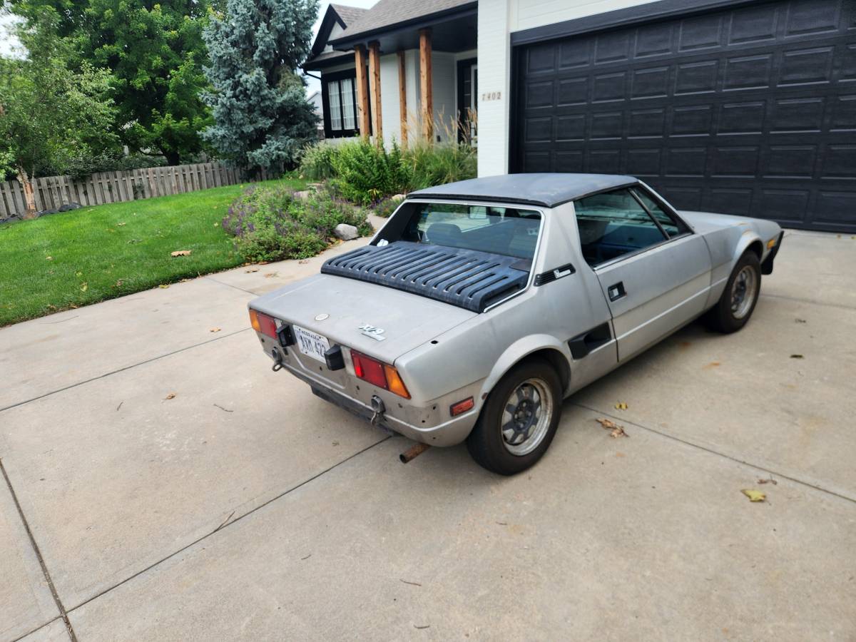 Fiat-1981-grey-3