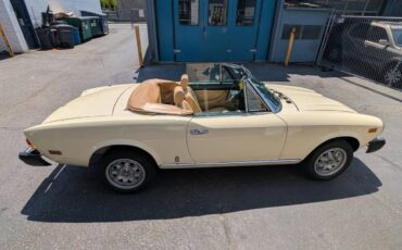 Fiat-2000-spider-1980-1