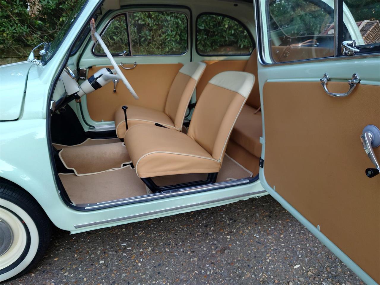 Fiat-500d-1962-Mint-Green-Tan-2