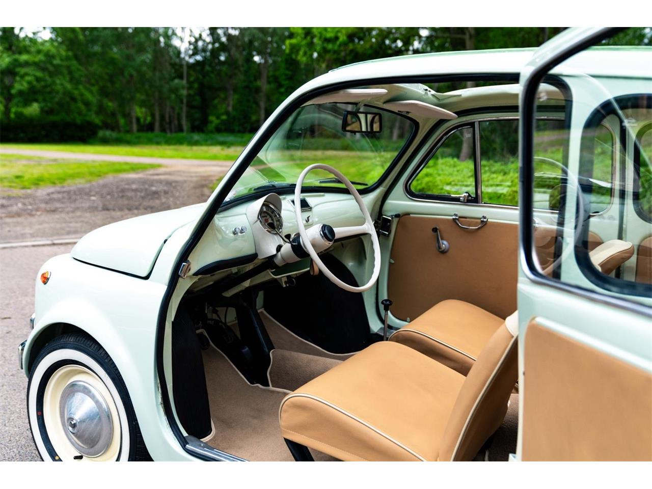 Fiat-500d-1962-Mint-Green-Tan-23