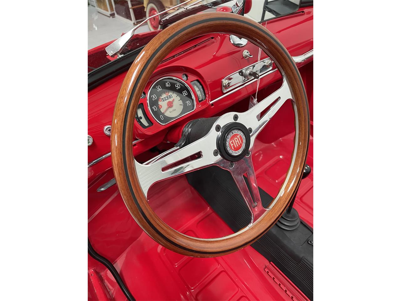 Fiat-600-1962-Red-Tan-7