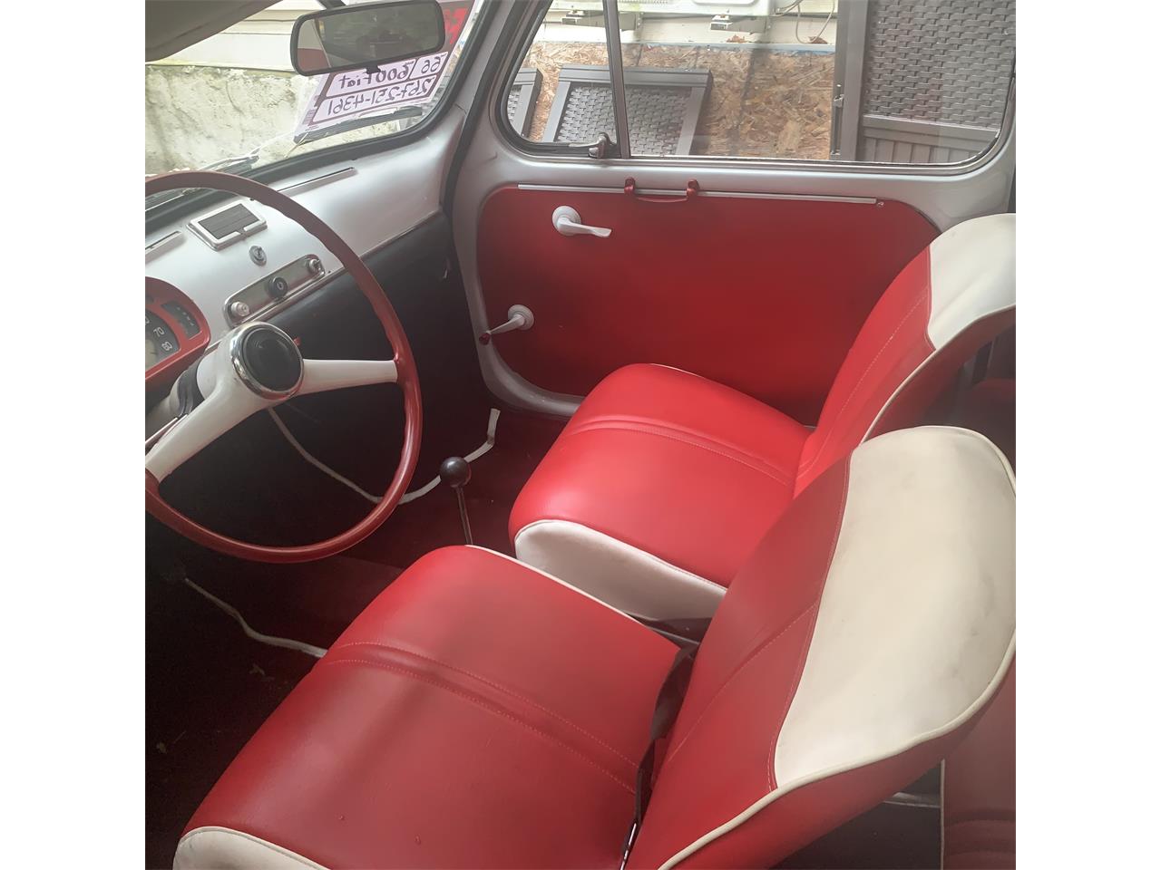 Fiat-600-1966-White-with-red-strip-Red-and-white-11