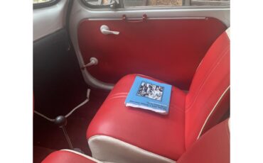 Fiat-600-1966-White-with-red-strip-Red-and-white-12