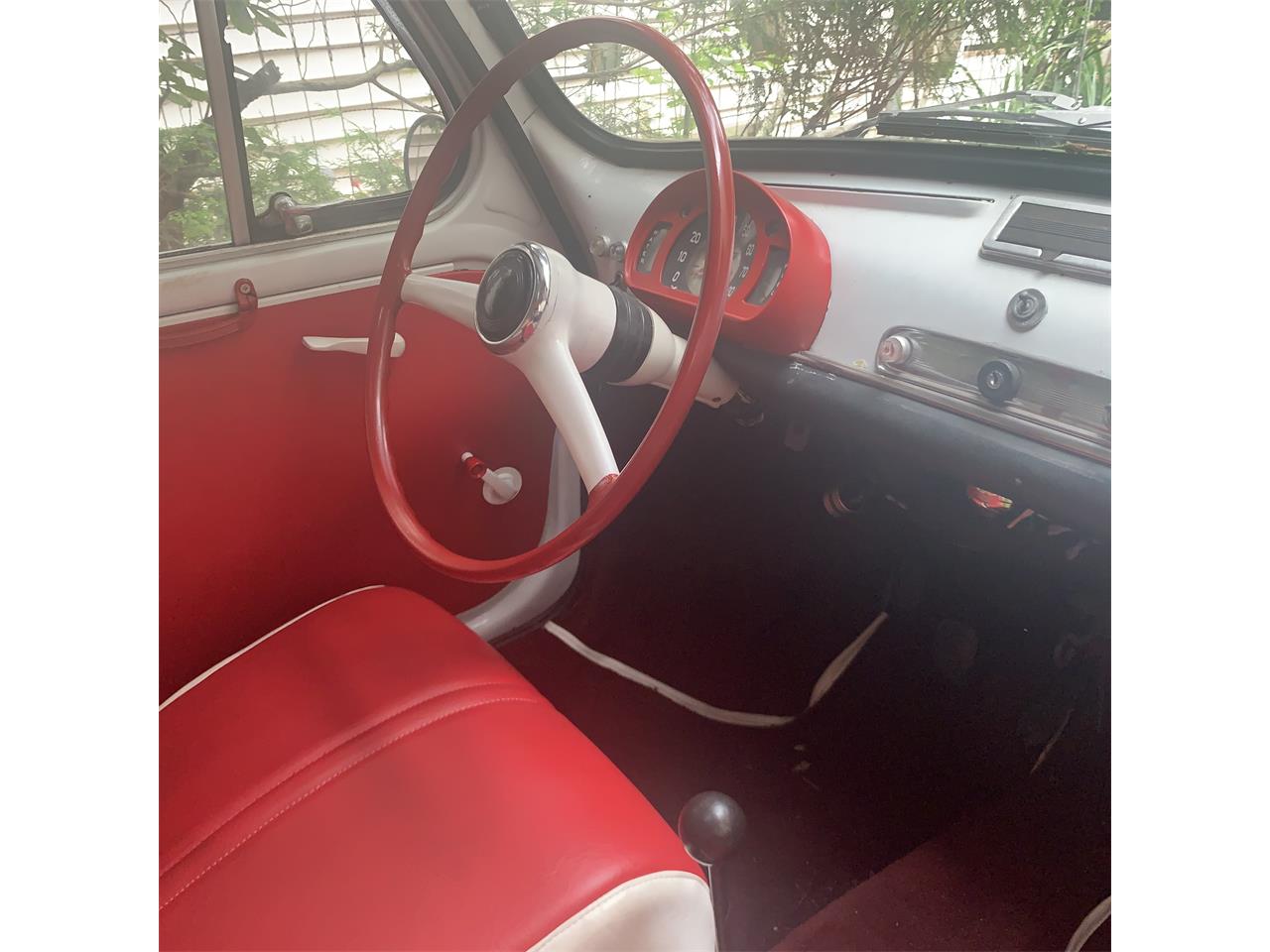 Fiat-600-1966-White-with-red-strip-Red-and-white-15