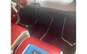 Fiat-600-1966-White-with-red-strip-Red-and-white-17