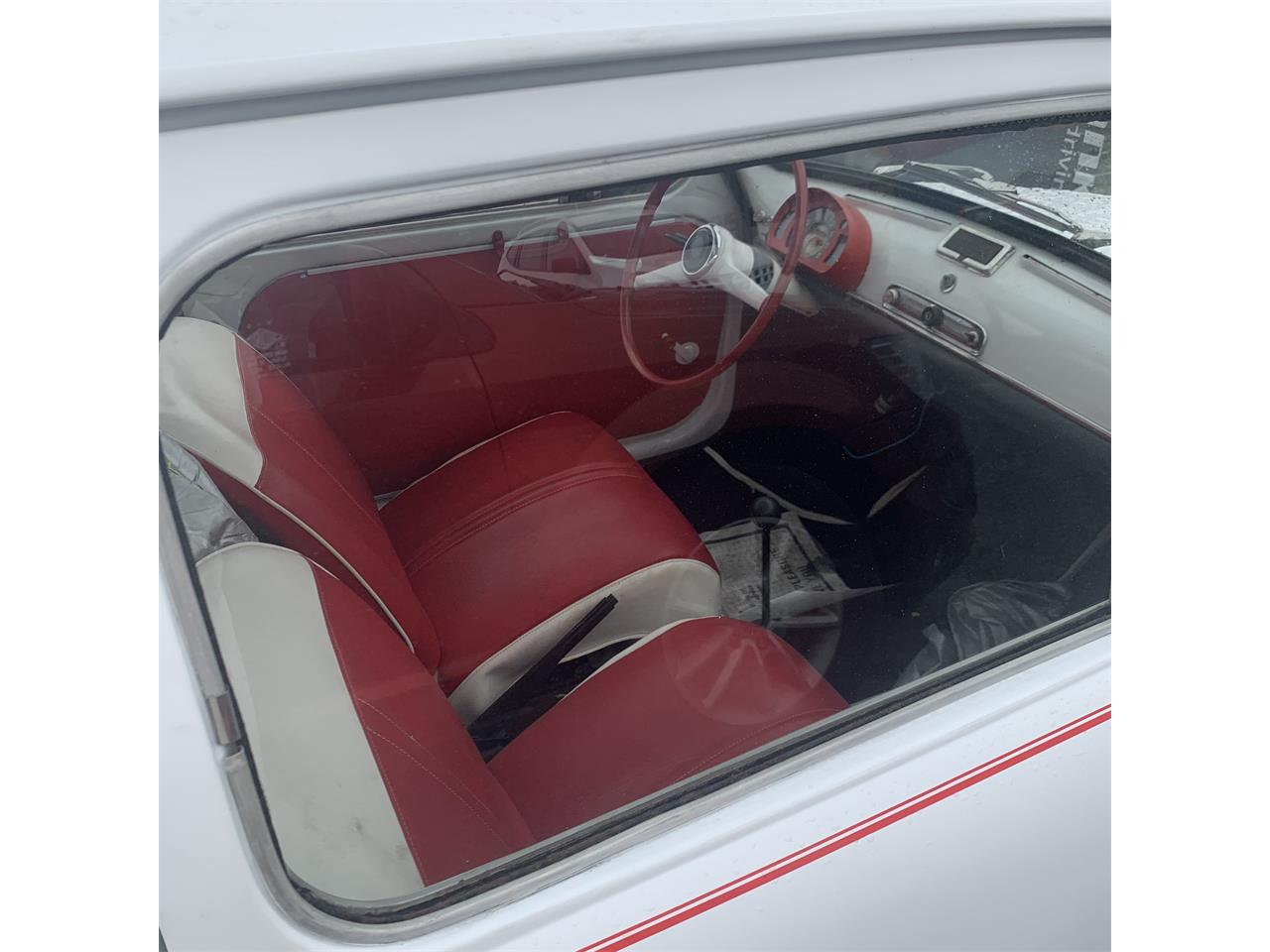 Fiat-600-1966-White-with-red-strip-Red-and-white-7