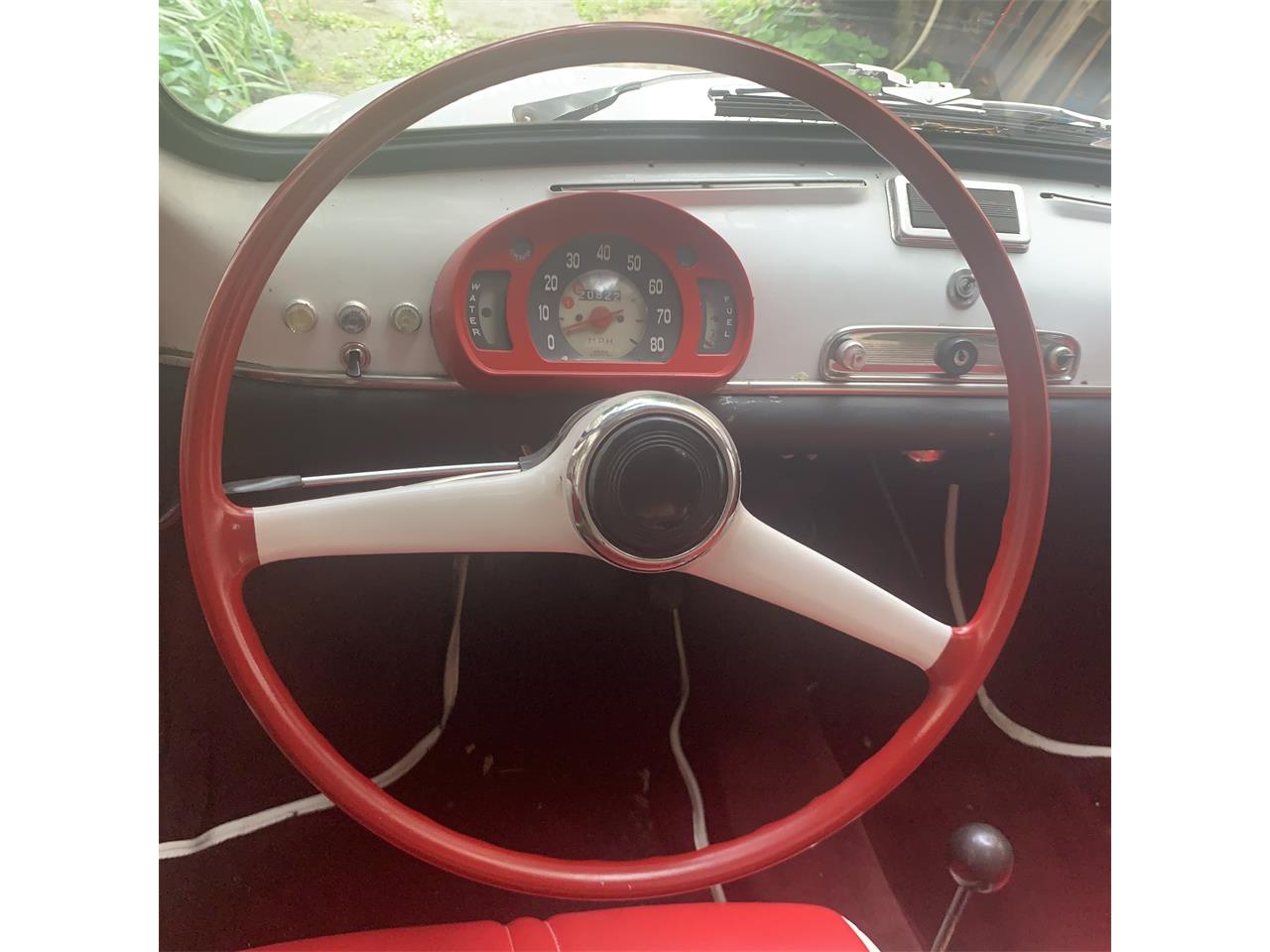 Fiat-600-1966-White-with-red-strip-Red-and-white-9