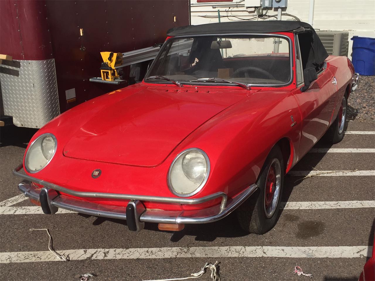 Fiat-850-1967-Ferrari-red-black-4