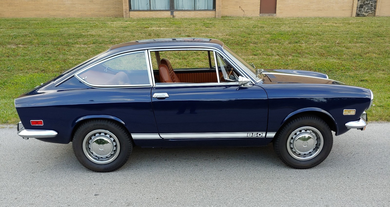 Fiat-850-Sport-Coupe-1971-Coupe-1