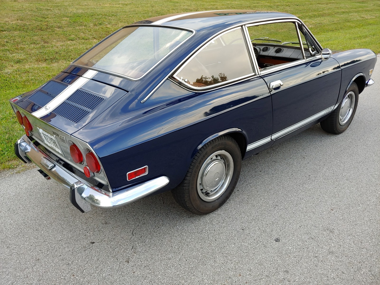 Fiat-850-Sport-Coupe-1971-Coupe-2