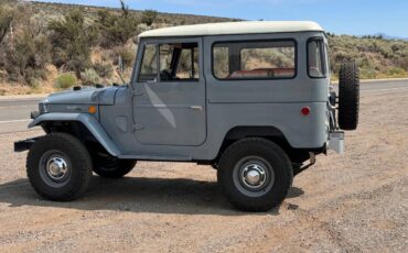 Fj40-landcruiser-1969-custom-11