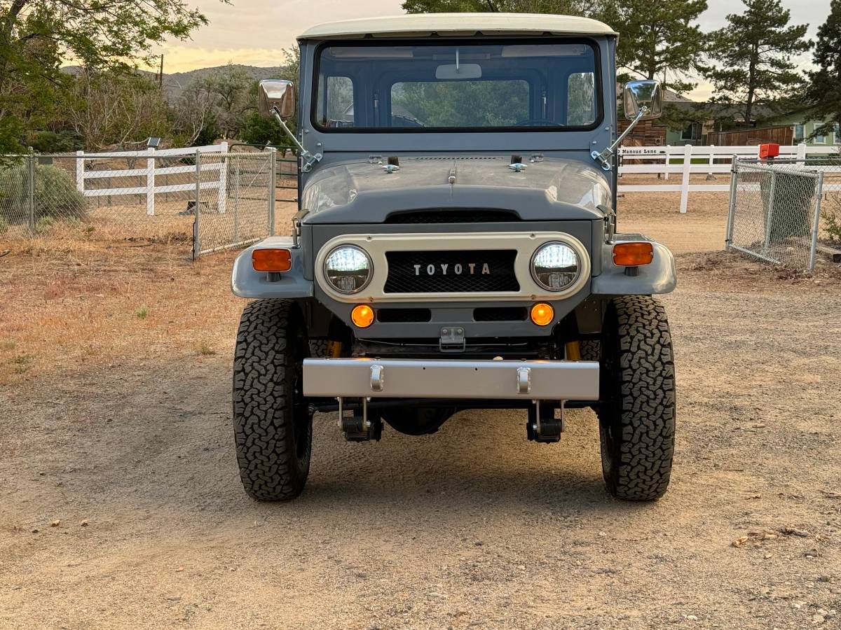 Fj40-landcruiser-1969-custom-6