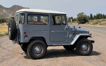 Fj40-landcruiser-1969-custom-9