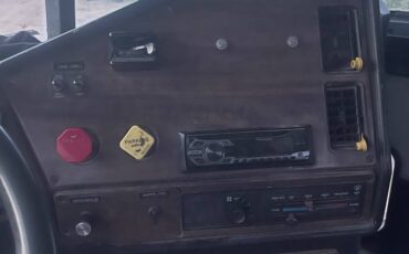Fld120-freightliner-diesel-1995-white-2