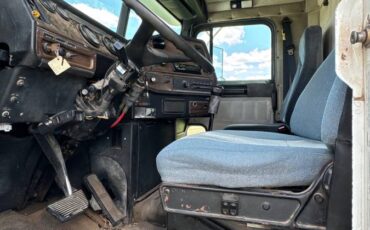 Fld120-freightliner-diesel-1995-white-3