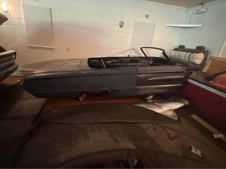 Foed-galaxie-1964-black