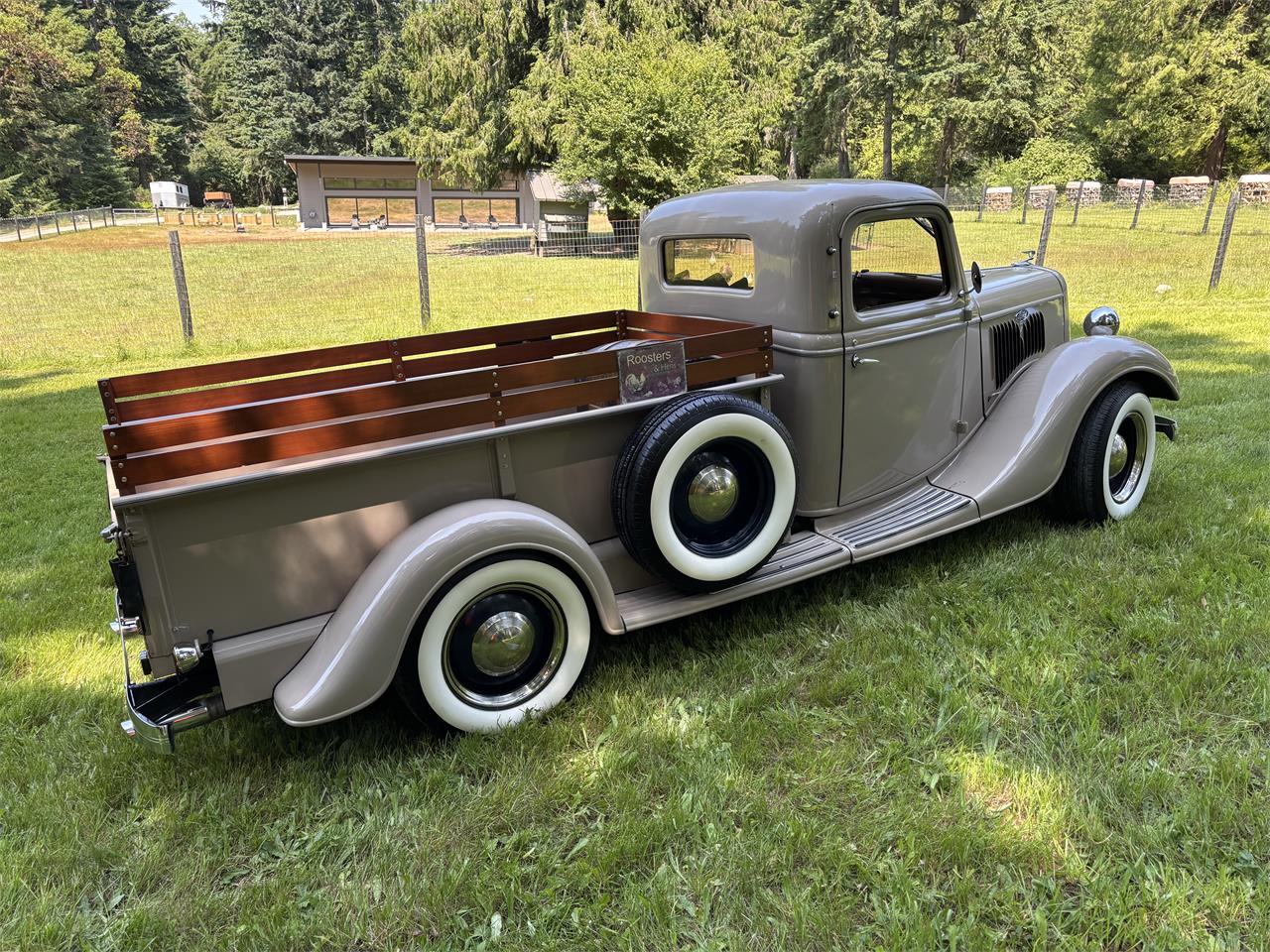 Ford-1-12-ton-pickup-1935-Beige-BeigeWoodBlack-17