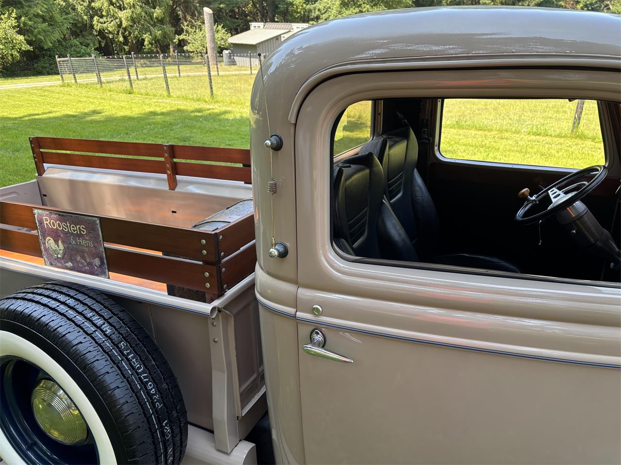 Ford-1-12-ton-pickup-1935-Beige-BeigeWoodBlack-19