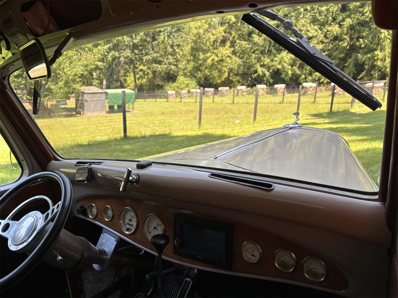 Ford-1-12-ton-pickup-1935-Beige-BeigeWoodBlack-2
