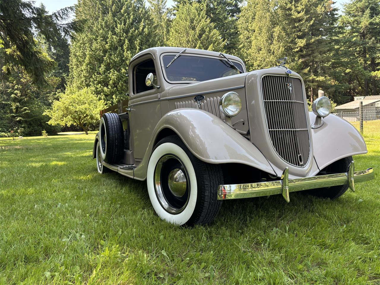 Ford-1-12-ton-pickup-1935-Beige-BeigeWoodBlack-21