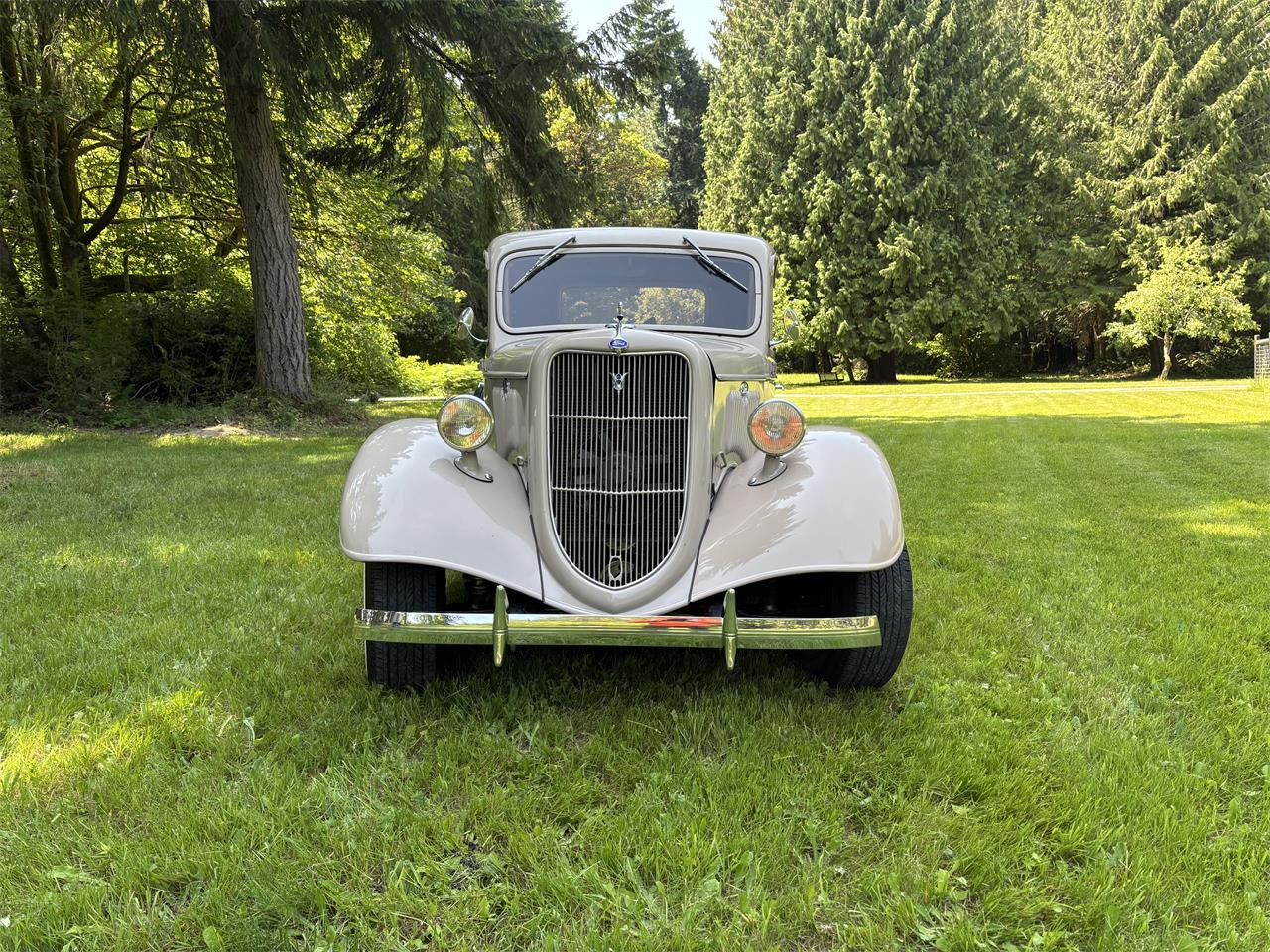 Ford-1-12-ton-pickup-1935-Beige-BeigeWoodBlack-23