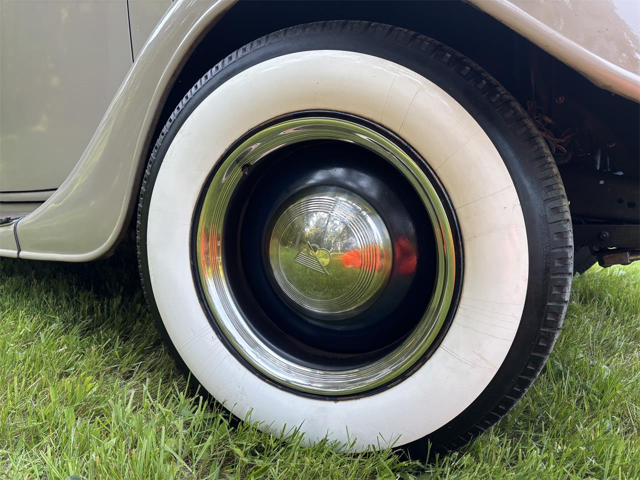 Ford-1-12-ton-pickup-1935-Beige-BeigeWoodBlack-39