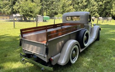 Ford-1-12-ton-pickup-1935-Beige-BeigeWoodBlack-52