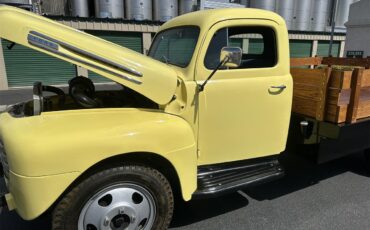 Ford-1-12-ton-pickup-1948-Yellow-Blue-16