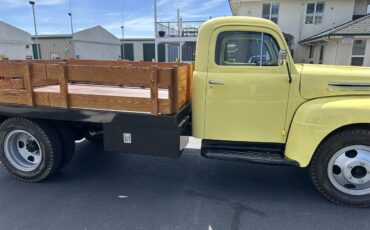 Ford-1-12-ton-pickup-1948-Yellow-Blue-17