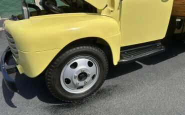 Ford-1-12-ton-pickup-1948-Yellow-Blue-32