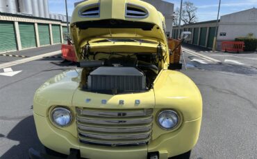 Ford-1-12-ton-pickup-1948-Yellow-Blue-35