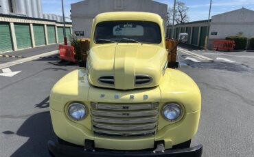 Ford-1-12-ton-pickup-1948-Yellow-Blue-36