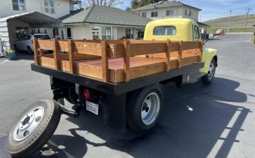 Ford-1-12-ton-pickup-1948-Yellow-Blue-40
