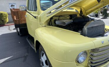 Ford-1-12-ton-pickup-1948-Yellow-Blue-5