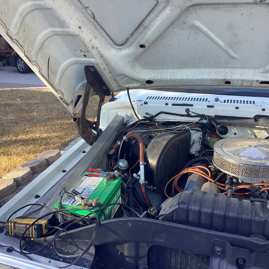 Ford-1-ton-f350-1975-white-3