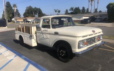 Ford-1-ton-flatbed-1963-wimbledon-white-navy-blue-4