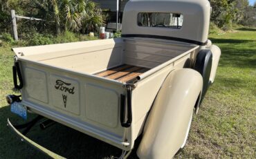 Ford-12-ton-pickup-1939-Tan-Tan-3