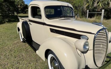 Ford-12-ton-pickup-1939-Tan-Tan