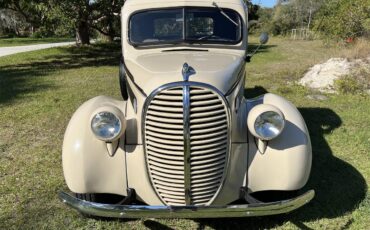 Ford-12-ton-pickup-1939-Tan-Tan-7