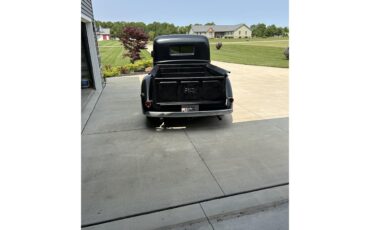 Ford-12-ton-pickup-1940-Black-Red-3
