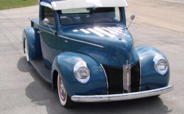Ford-12-ton-pickup-1940-HOT-ROD-BABY-BLUE-TAN-LEATHER-1