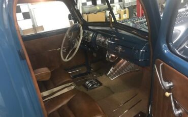 Ford-12-ton-pickup-1940-HOT-ROD-BABY-BLUE-TAN-LEATHER-4