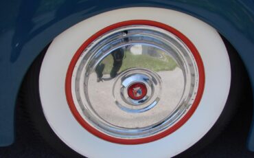 Ford-12-ton-pickup-1940-HOT-ROD-BABY-BLUE-TAN-LEATHER-6