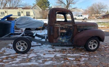 Ford-12-ton-pickup-1941-Primer-10