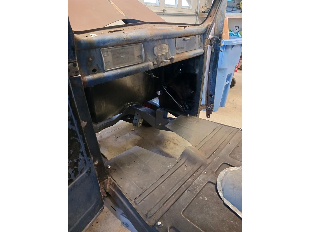 Ford-12-ton-pickup-1941-Primer-16