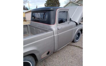 Ford-12-ton-pickup-1957-Greyblack-top-Blackred-3