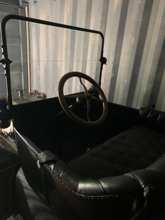 Ford-1915-black-2