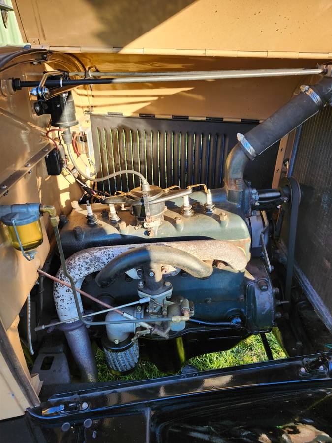 Ford-1928-black-6